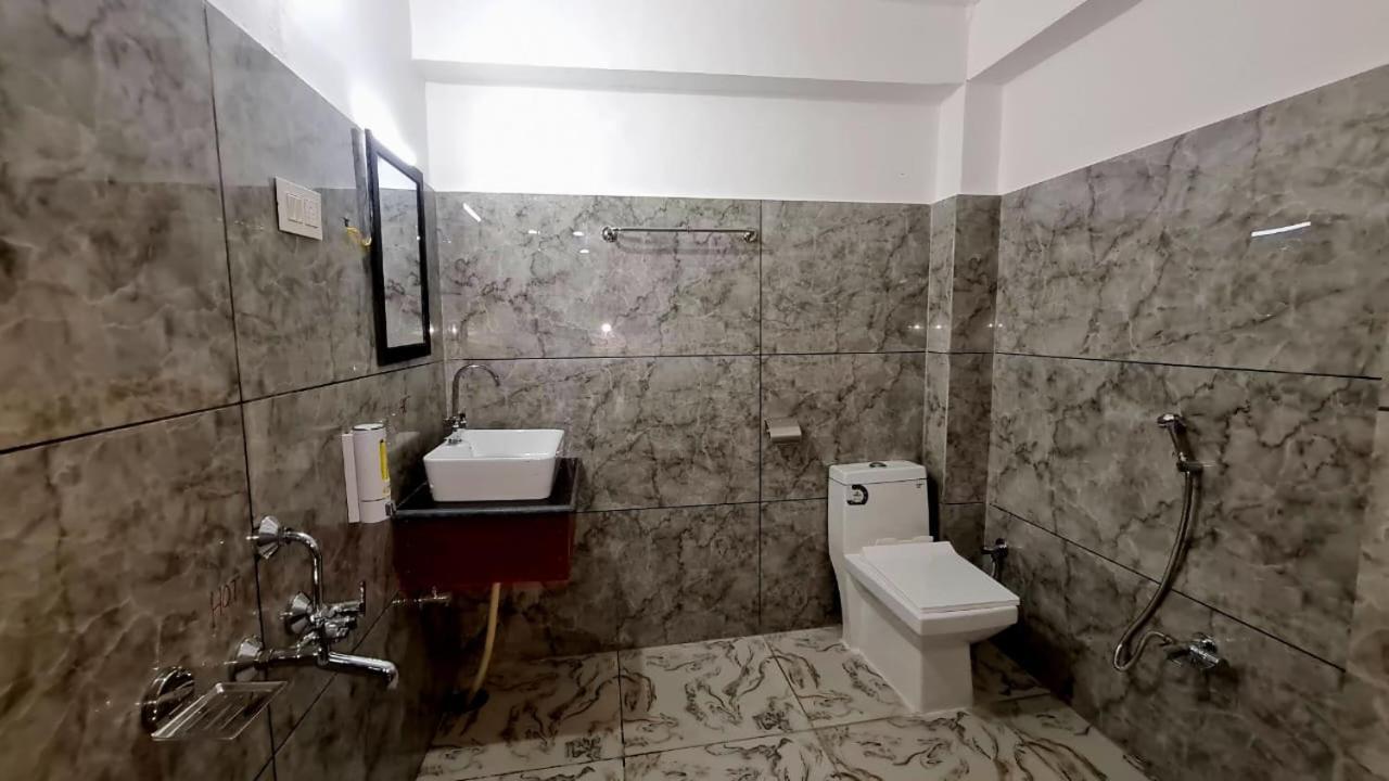 Hotel D Indian קרגיל מראה חיצוני תמונה