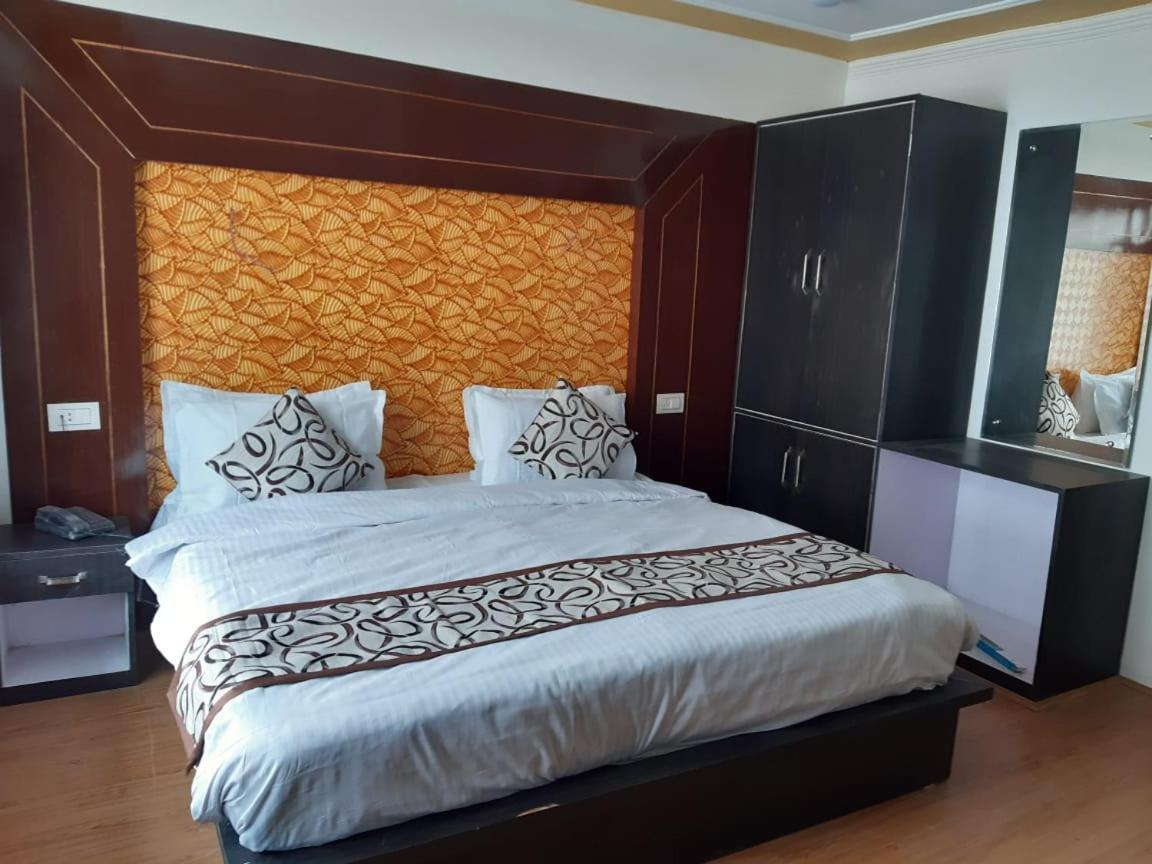 Hotel D Indian קרגיל מראה חיצוני תמונה