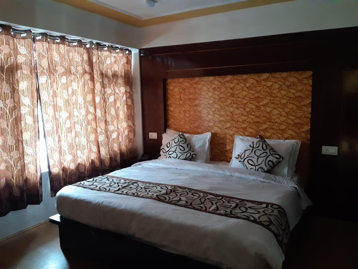 Hotel D Indian קרגיל מראה חיצוני תמונה